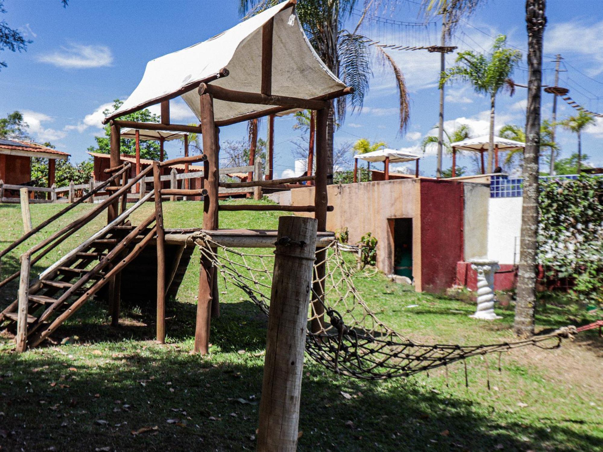 Ranchos 30 Hotel Fazenda Hidrolandia  Экстерьер фото